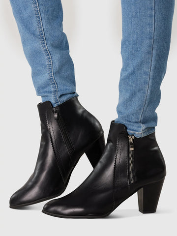 ankle boots