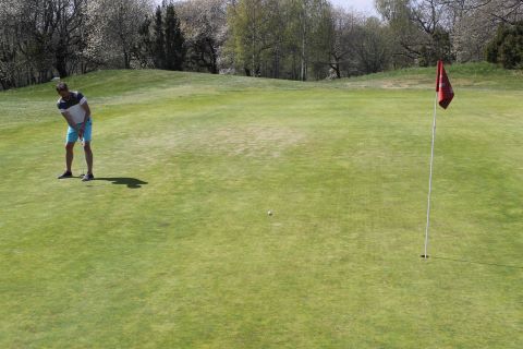 Golfträning inför grönt kort