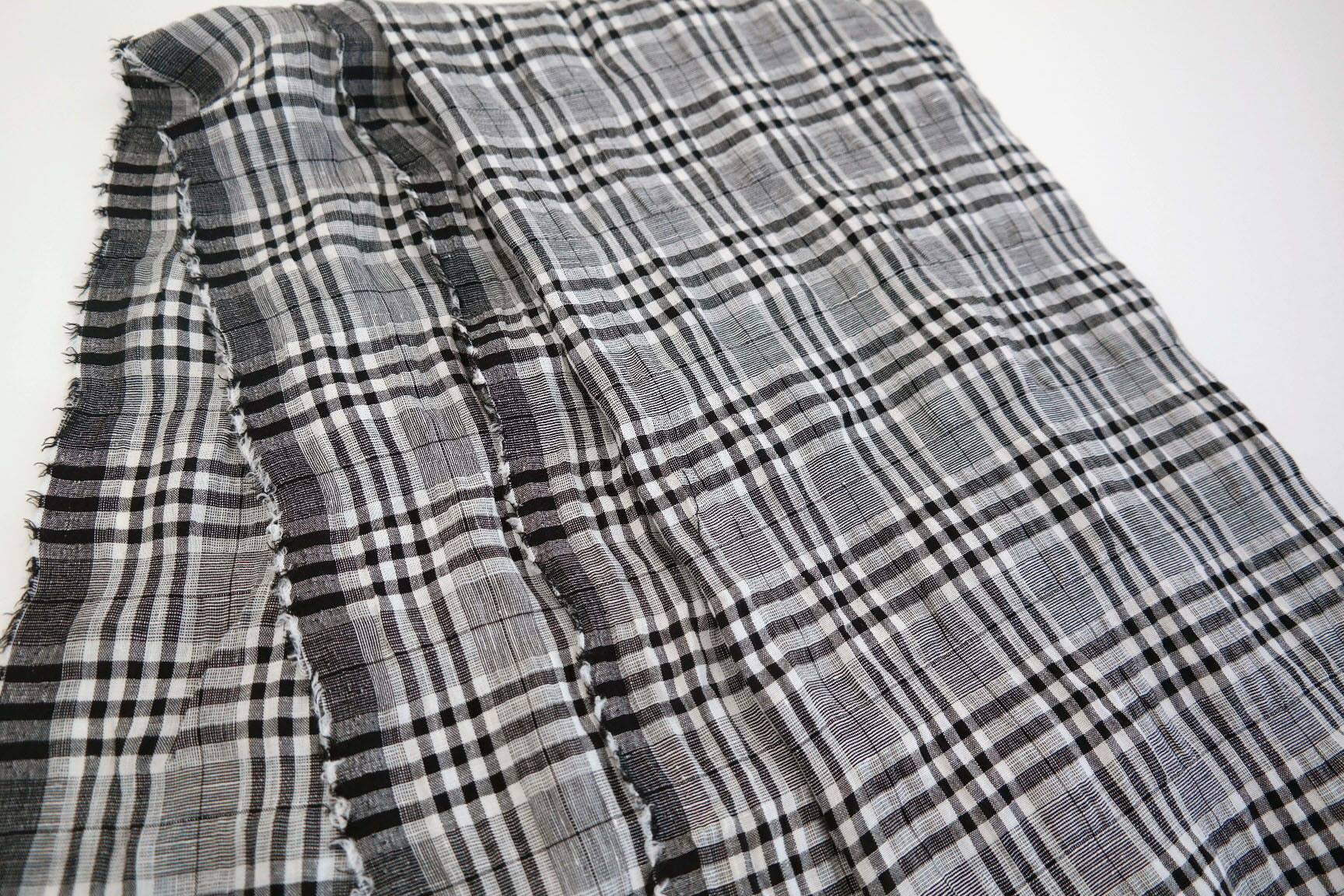 Linen Rayon Plaid Stretch Wrinkled Fabric (6713) - The Linen Lab