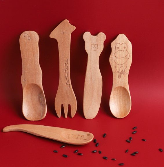 Cute smiling face cutlery set with wooden handle UNEEDE - UNEEDE