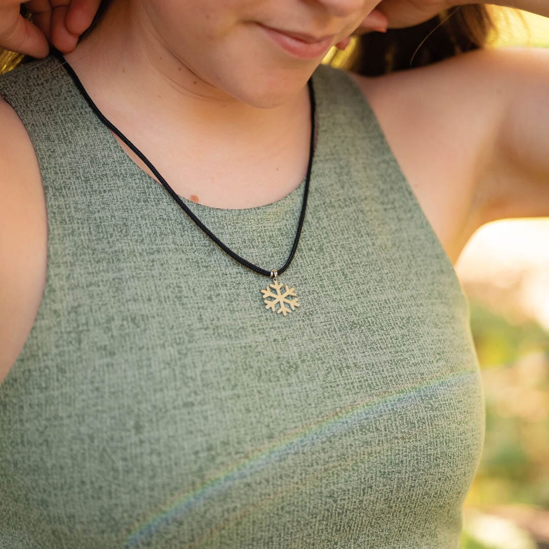 stainless steel snowflake pendant