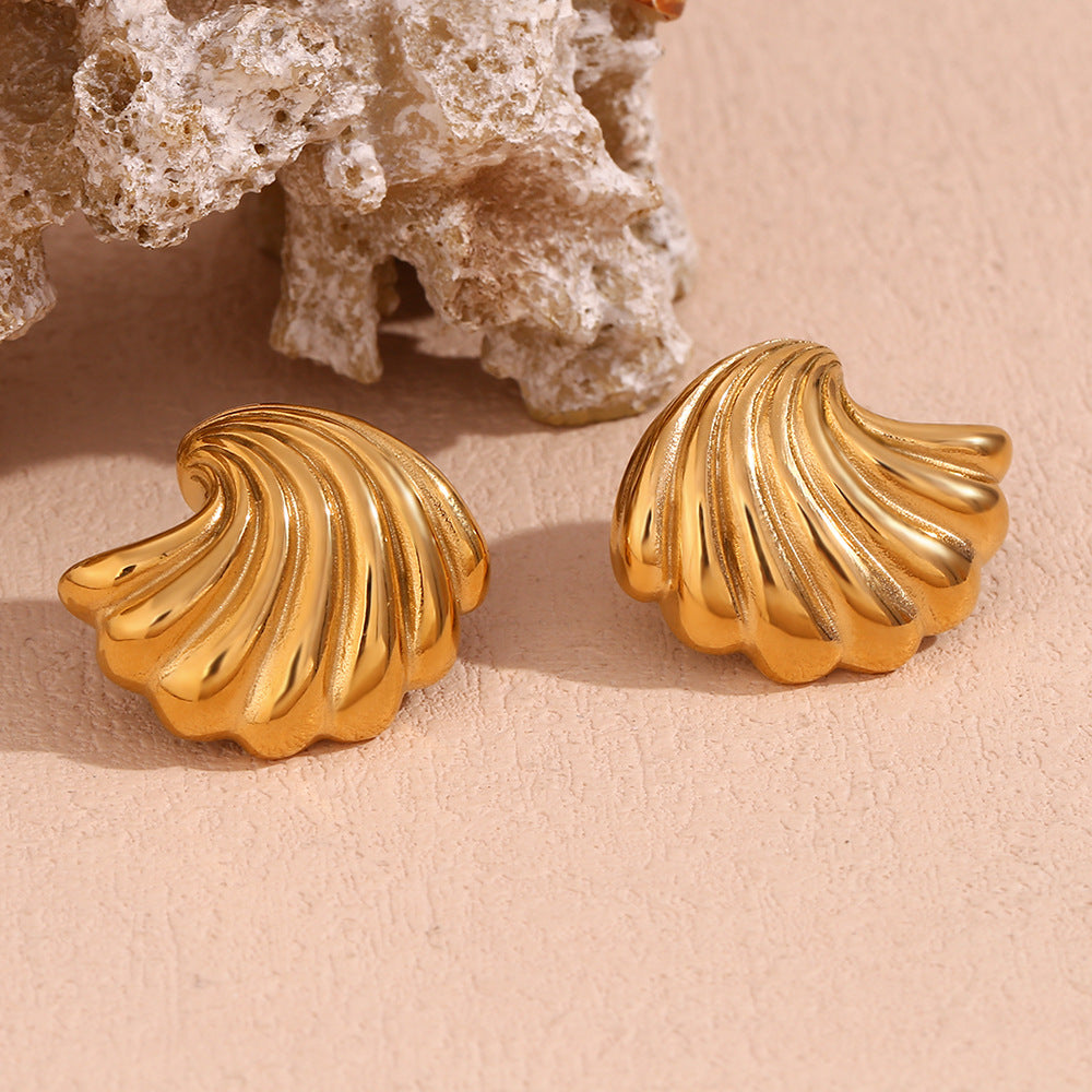 Wave Shell Earrings - Gold
