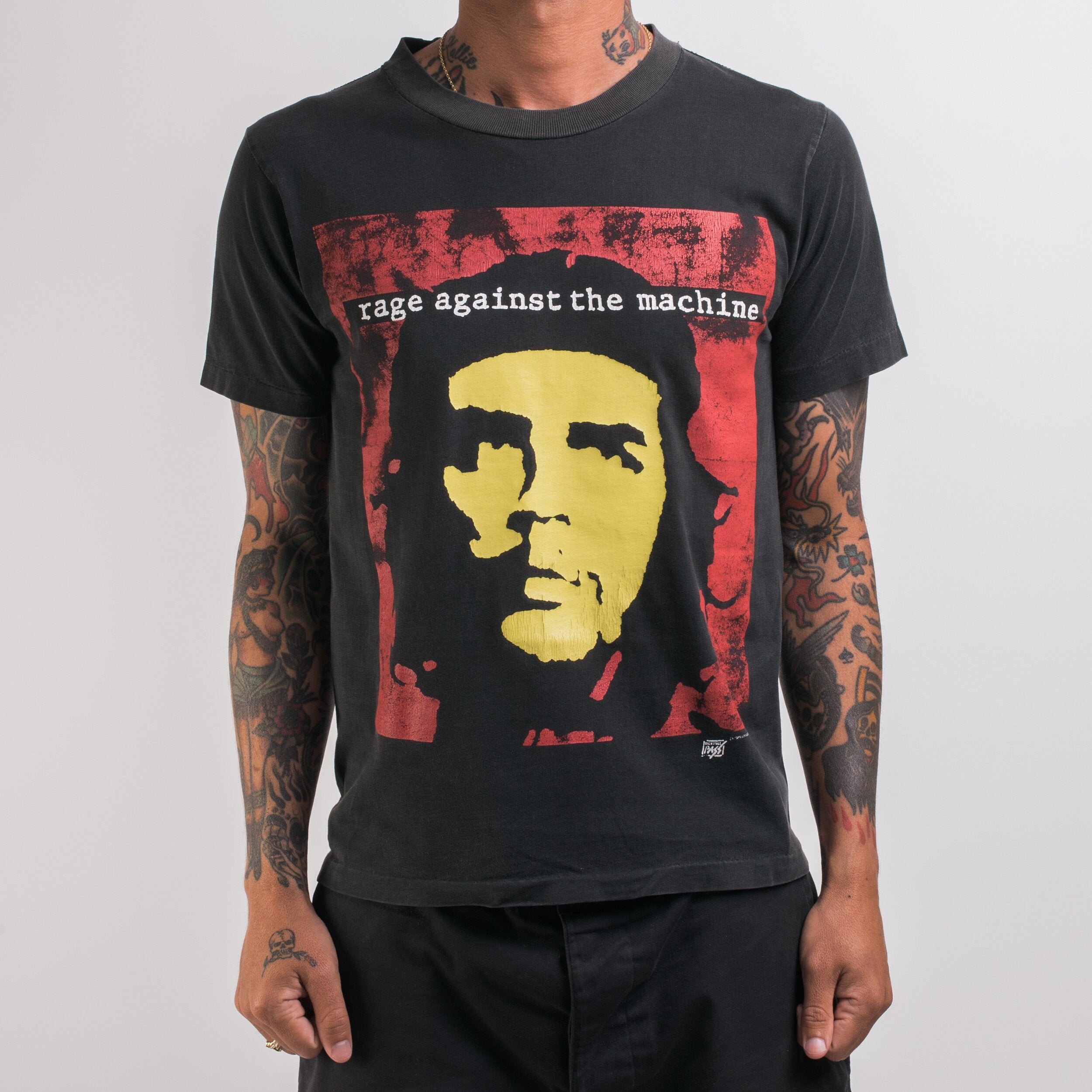 vintage rage against the machine tシャツ camping.com