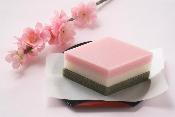 The rhomboid shape of the Hishi Mochi represents fertility and each of the three colors symbolizes an element of nature that is indicative of the refreshing beginning of spring
