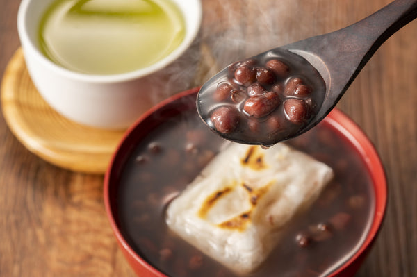 Warm red bean dessert with baked mochi