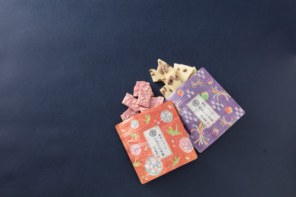 Delicious craft chocolate with a cute and purposeful packaging that prevents flavour deterioration