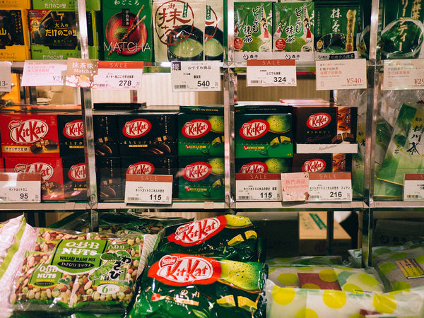 Japanese snacks like KitKat comes in many flavours including matcha green tea