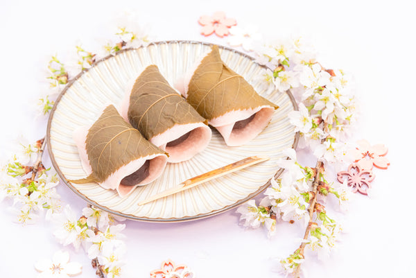 Tokyo style sakura mochi