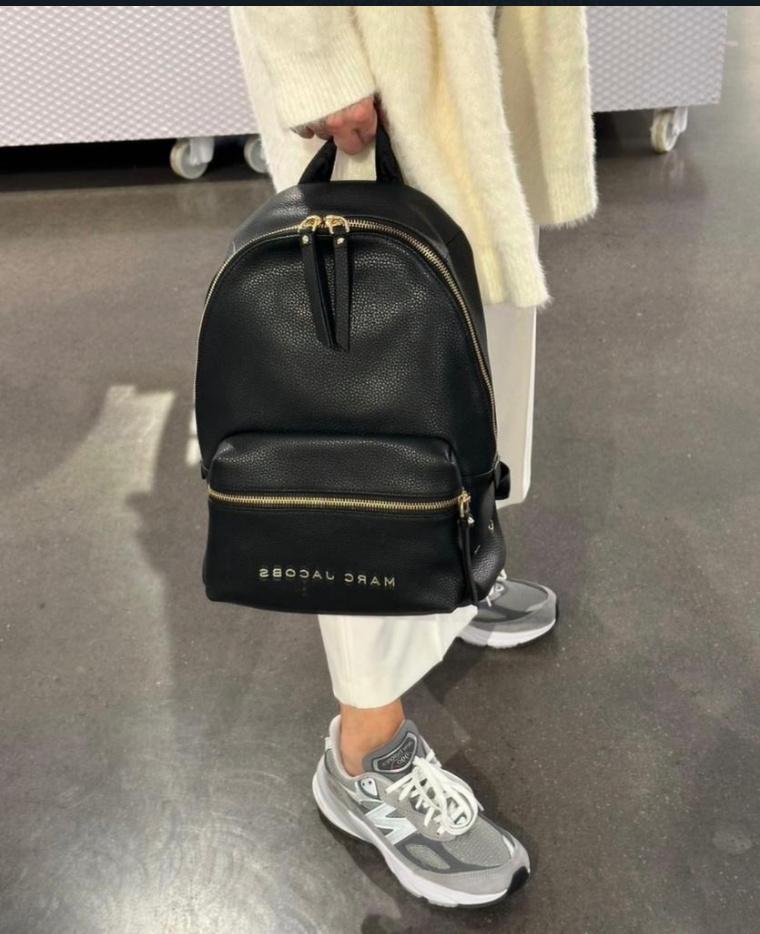 Banzai kip Leerling Marc Jacobs Leather Medium Backpack – Popshop Usa