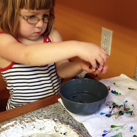 Cleaning silver: Easy, DIY, non-toxic way of cleaning silver