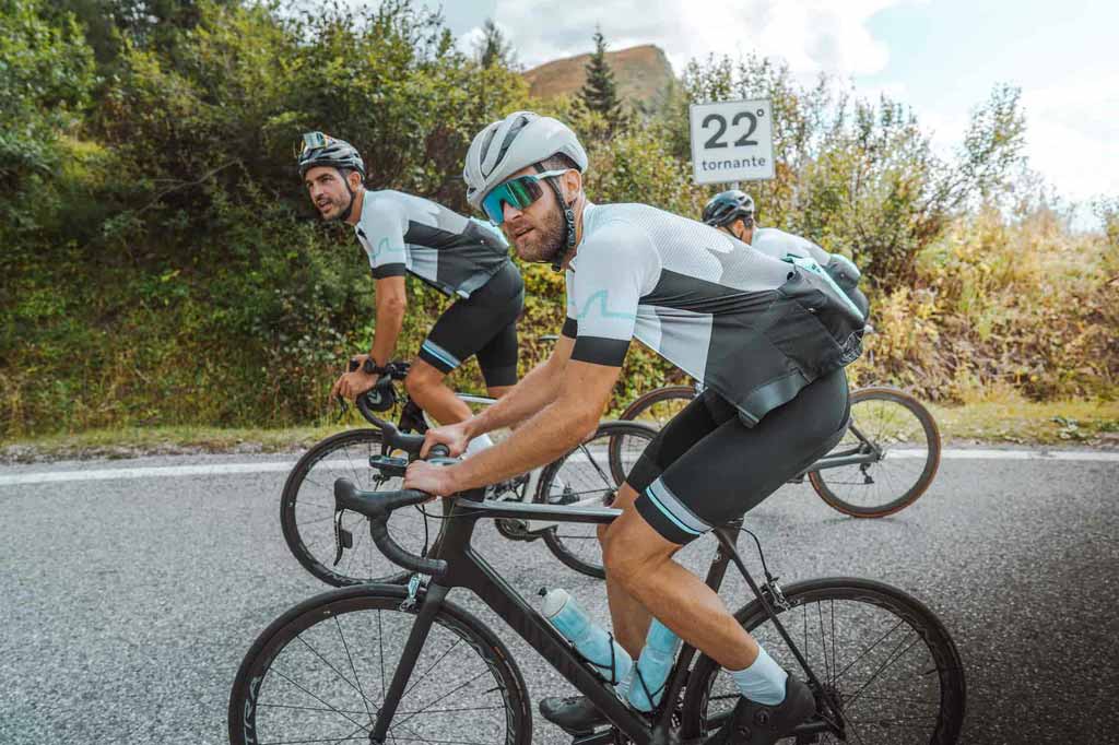 Recorrer los Dolomitas en bicicleta de carretera