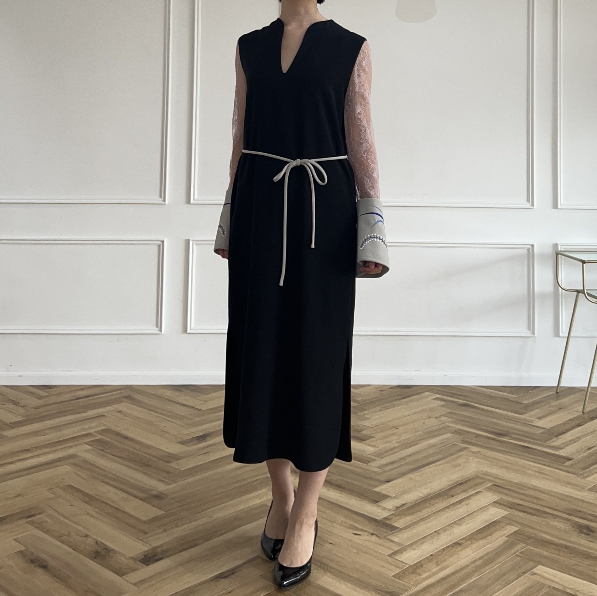 mame kurogouchi/volume sleeve dress | angeloawards.com