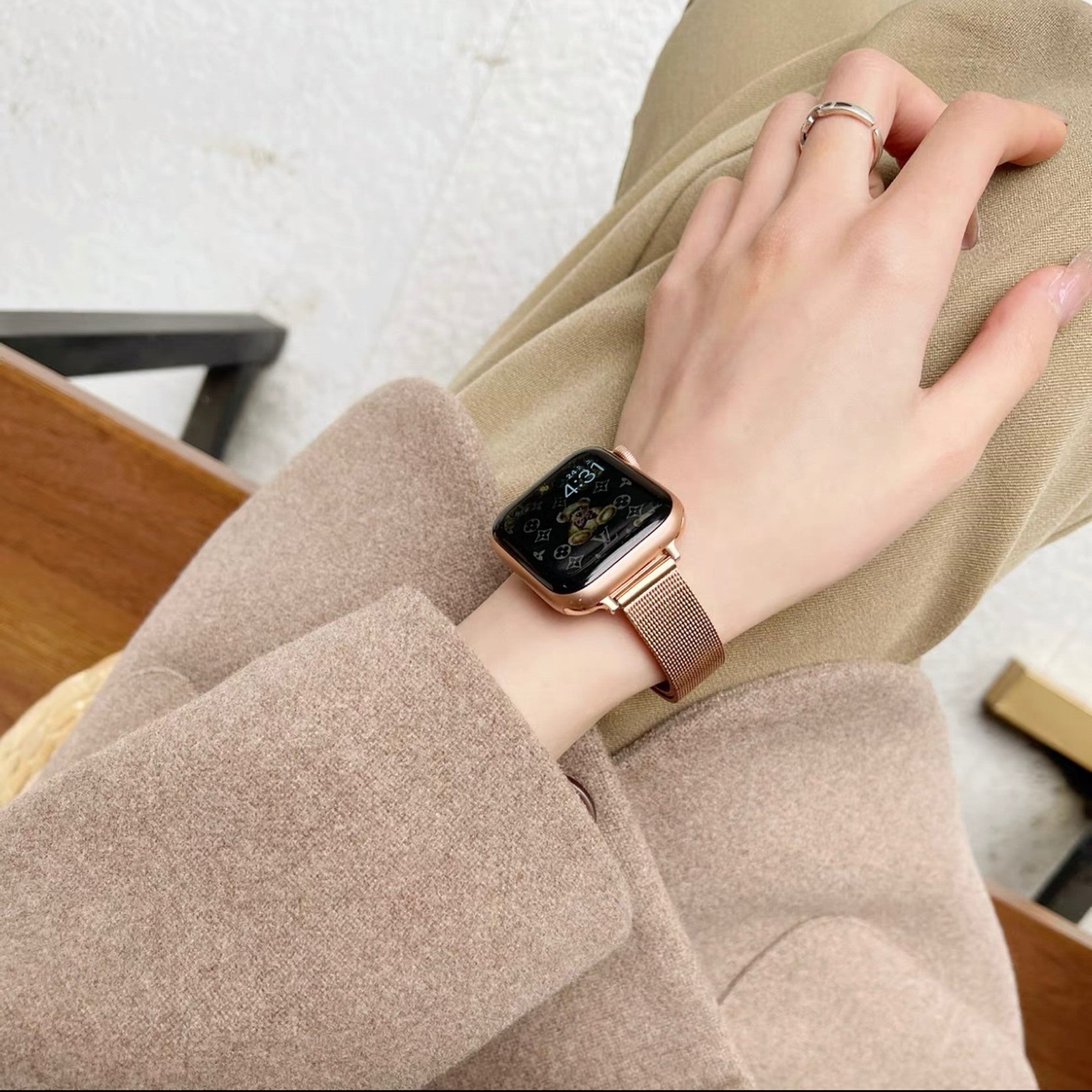 Apple Watch アップルウォッチ ミラネーゼループ バンド ゴールド 通販
