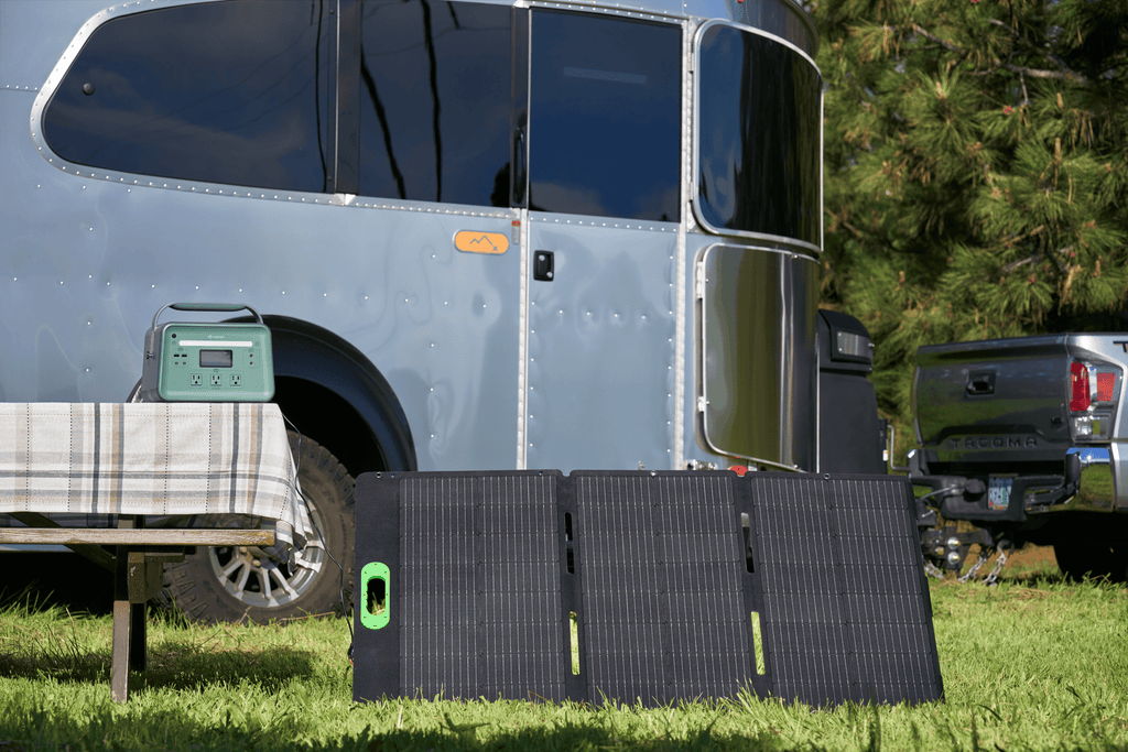 B660 Solar Generator Outdoor Adventure