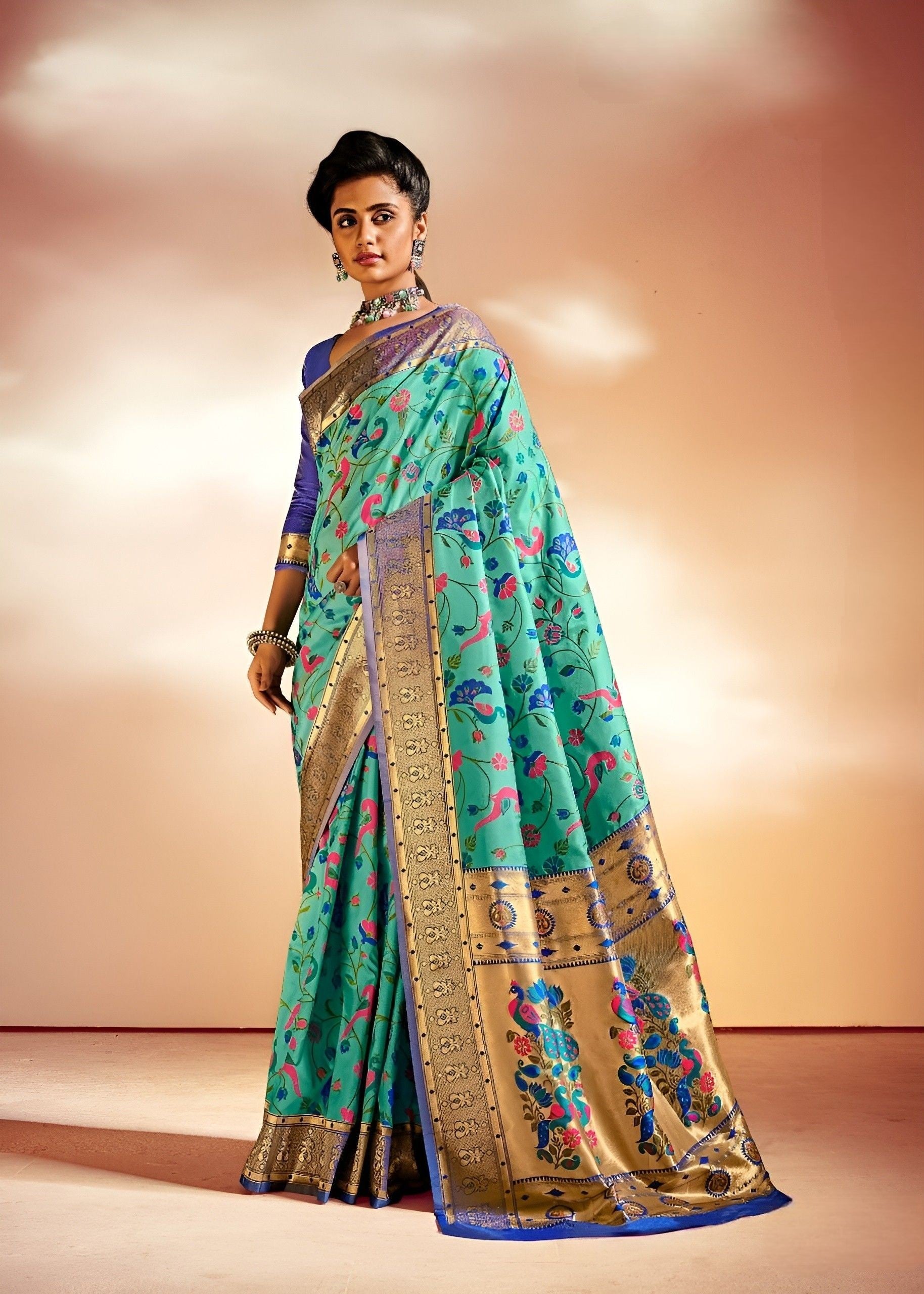 Handloom Ink Blue Pure Zari Kadhwa Banarasi Saree With Paithani Border –  WeaverStory