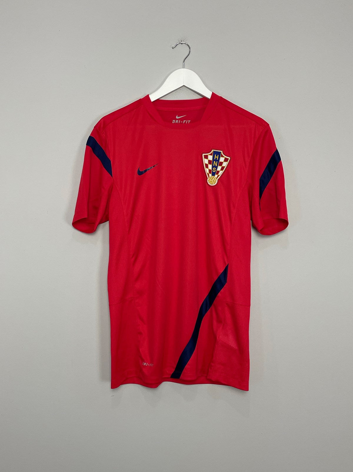 2011/12 CROATIA NIKE TRAINING SHIRT (M)