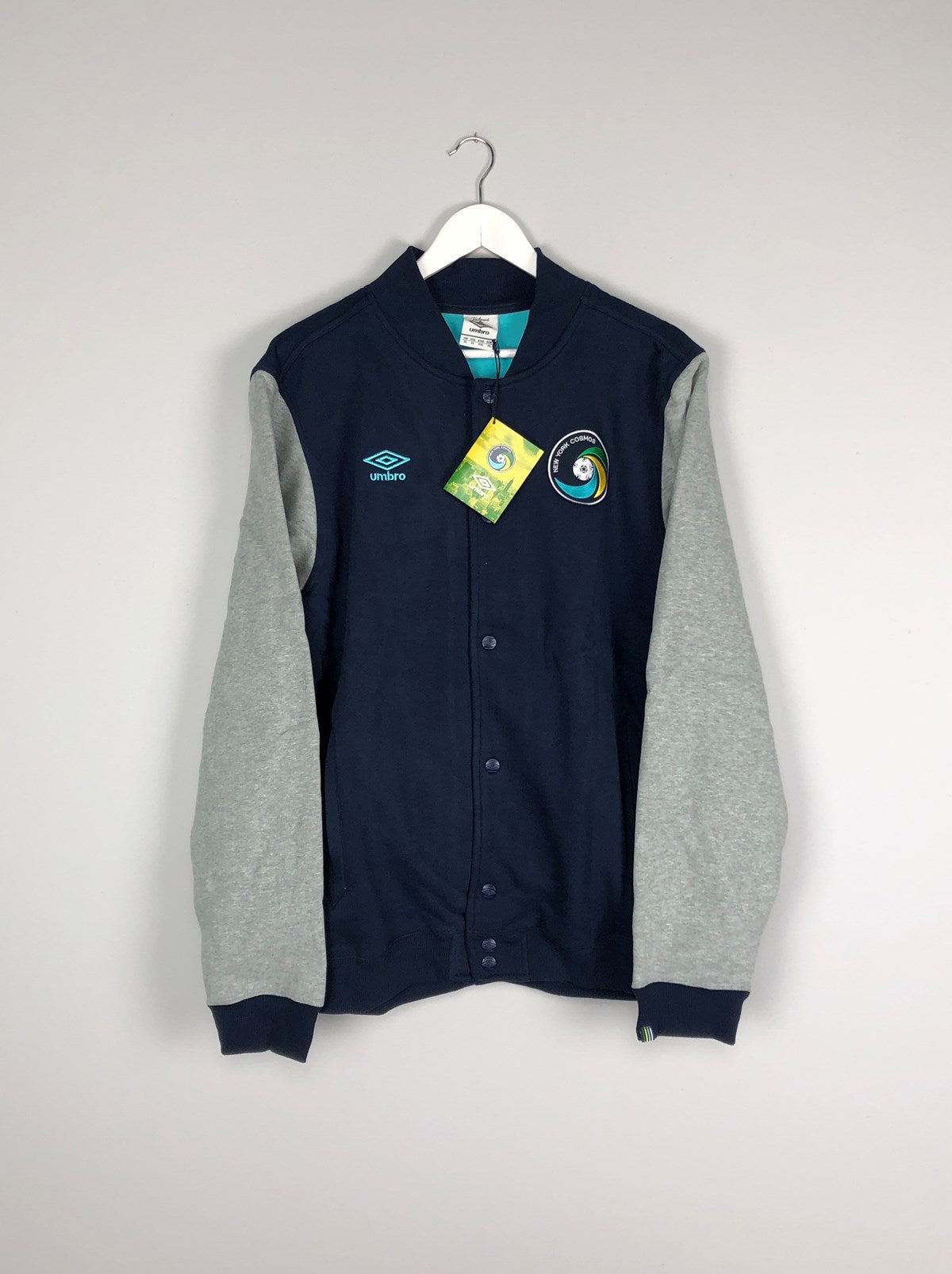 2011/12 NEW YORK COSMOS *BNWT* FLEECE BASEBALL JACKET (MULTIPLE SIZES) UMBRO, Small / Other US Clubs / 2011