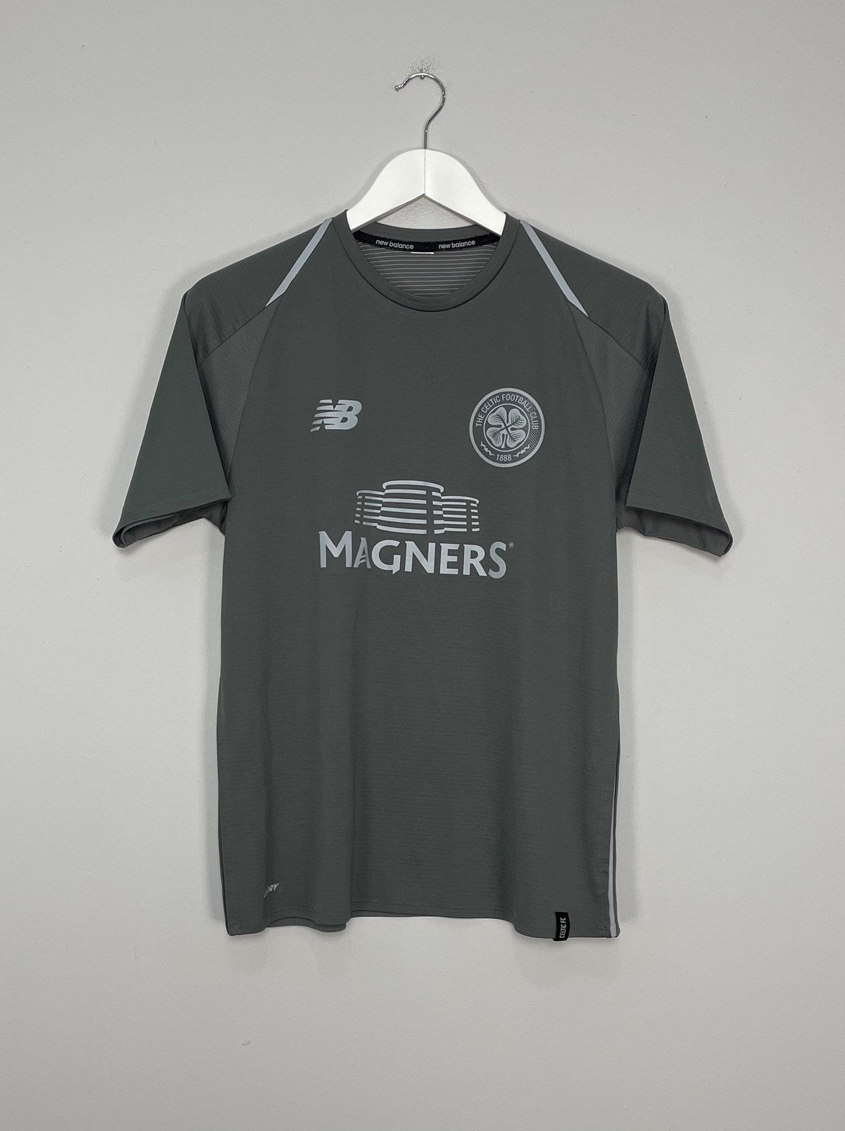 2018/19 CELTIC NEW BALANCE TRAINING SHIRT (S)