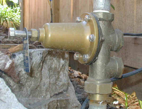 How to Adjust a Water Pressure Regulator Valve at Home