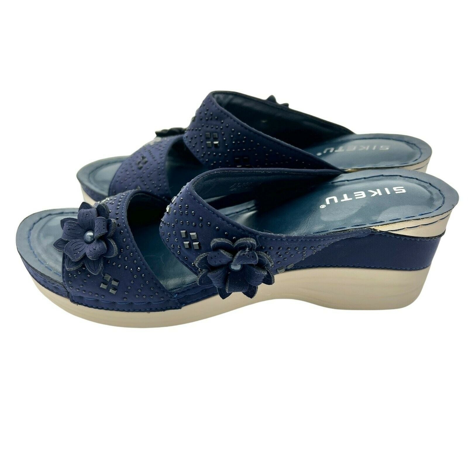Siketu Blue Sandals with Flower Embellishments Size – Tiffany's Treasures