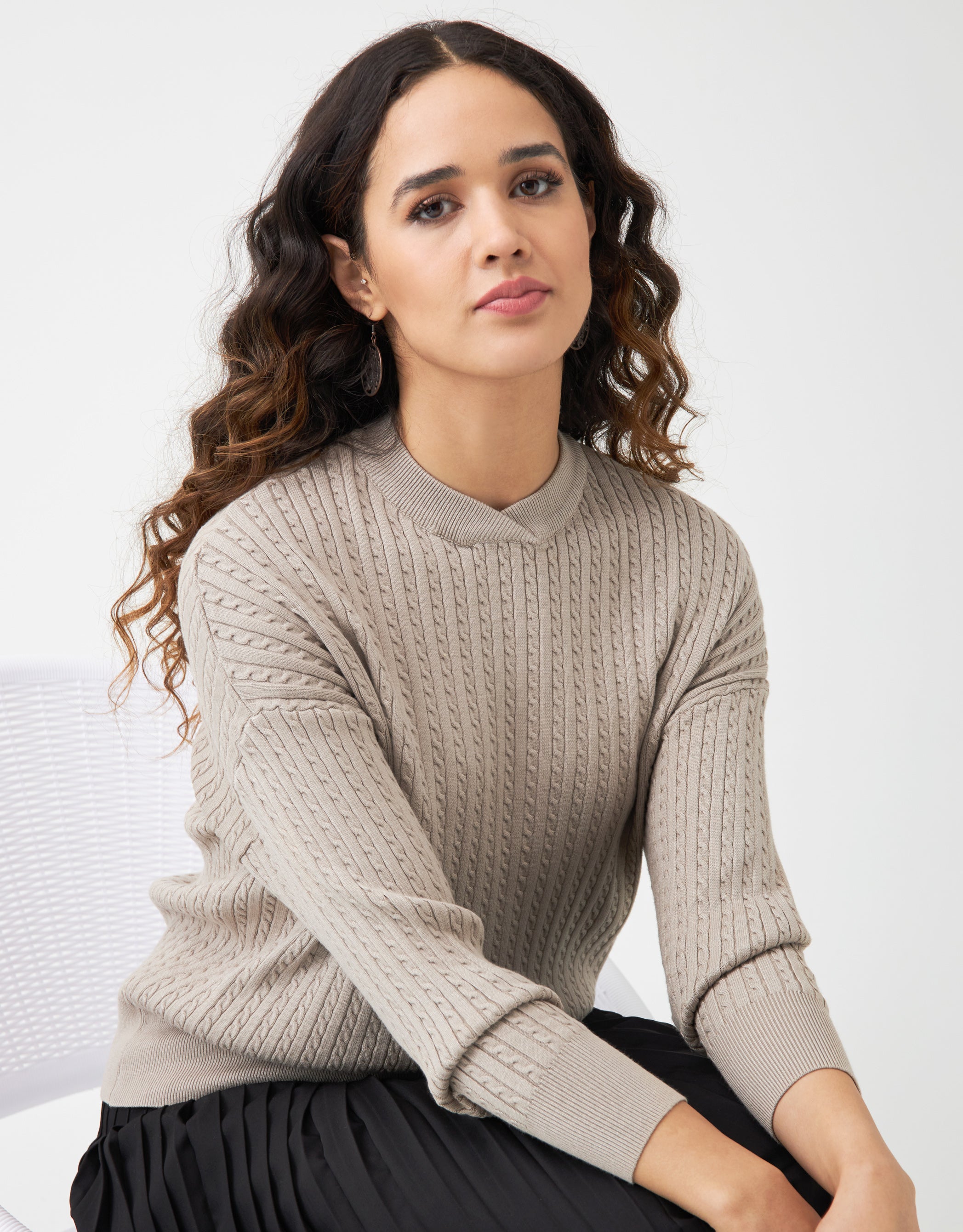 Cable Knit Pullover Sweater Gray