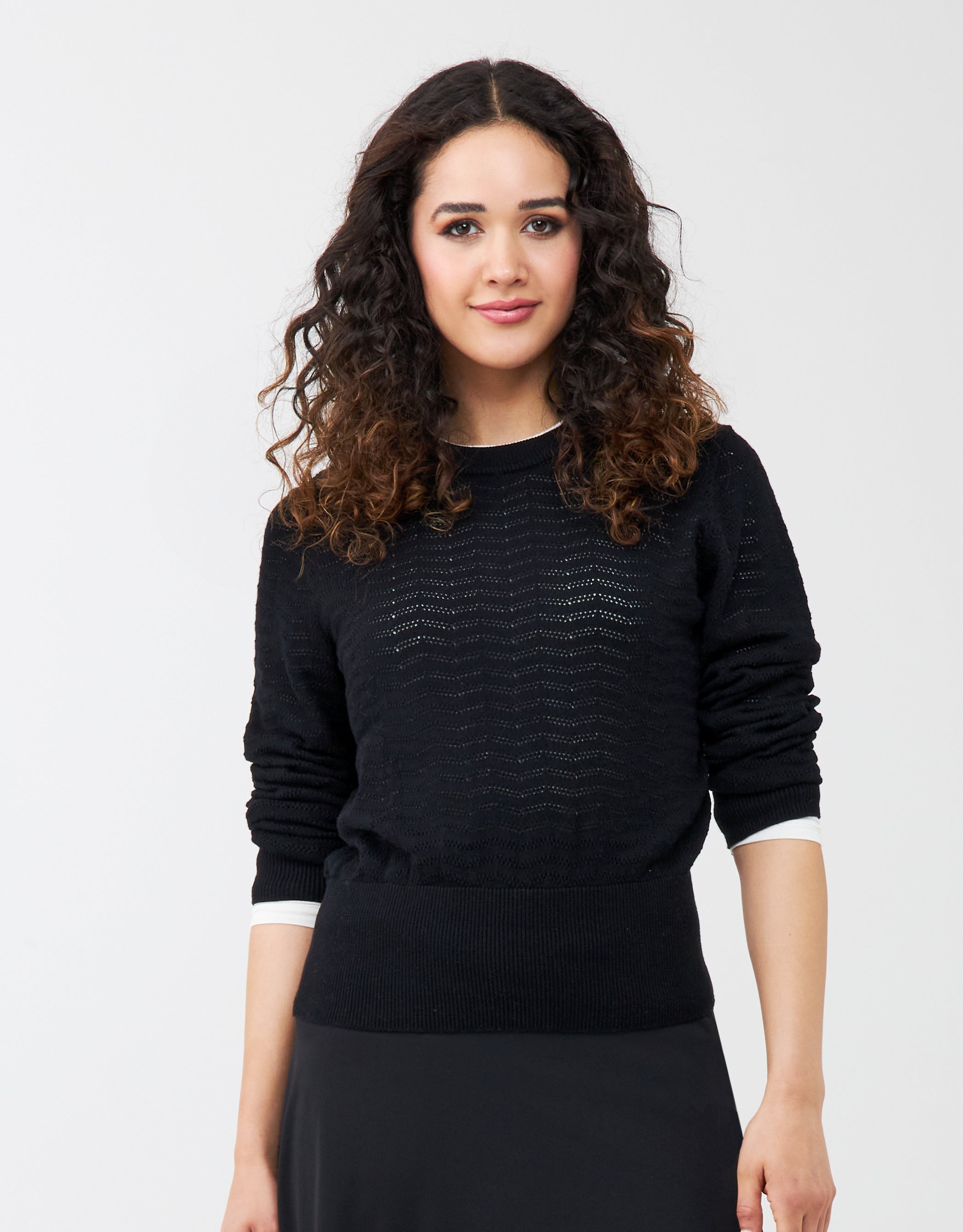 Chevron Pattern Knit Crewneck Sweater Black