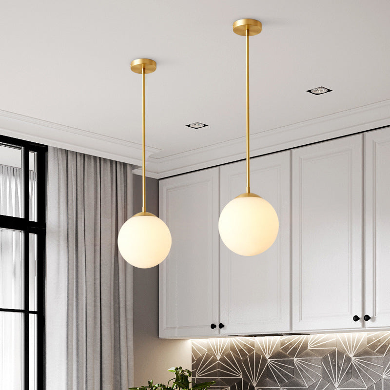 Product Image for Nordisch Persönlichkeit Goldene Gerade Stange Weiße Kugel Design 1-Licht Pendelleuchte, Klein / 220V-240V für UK/AU