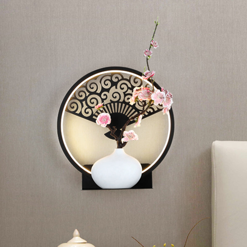 Product Image for Frendorf | Gerundete Metallic Wandmural Lampe Oriental LED Schwarze Wandmontierte Lichtinstallation mit Ventilator und Pflaumenmuster, Warm/Weißes 