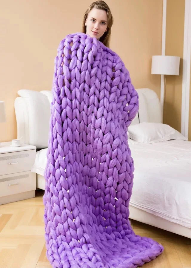 Product Image for Frendorf | Grobstrickdecke – Kuschelige Wolldecke für Jeden Raum – Weich & Warm – Perfekt für Sofa und Bett, Violett / 80x100 cm