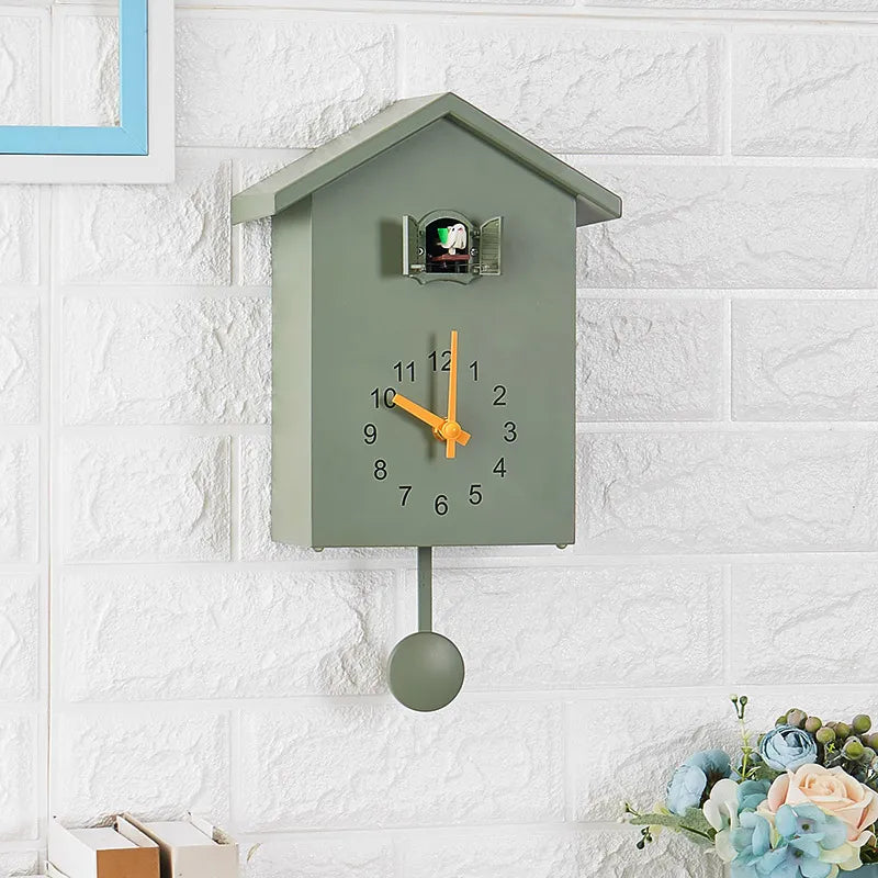 Product Image for Moderne Vogel Kuckuck Design Wanduhr, Grün