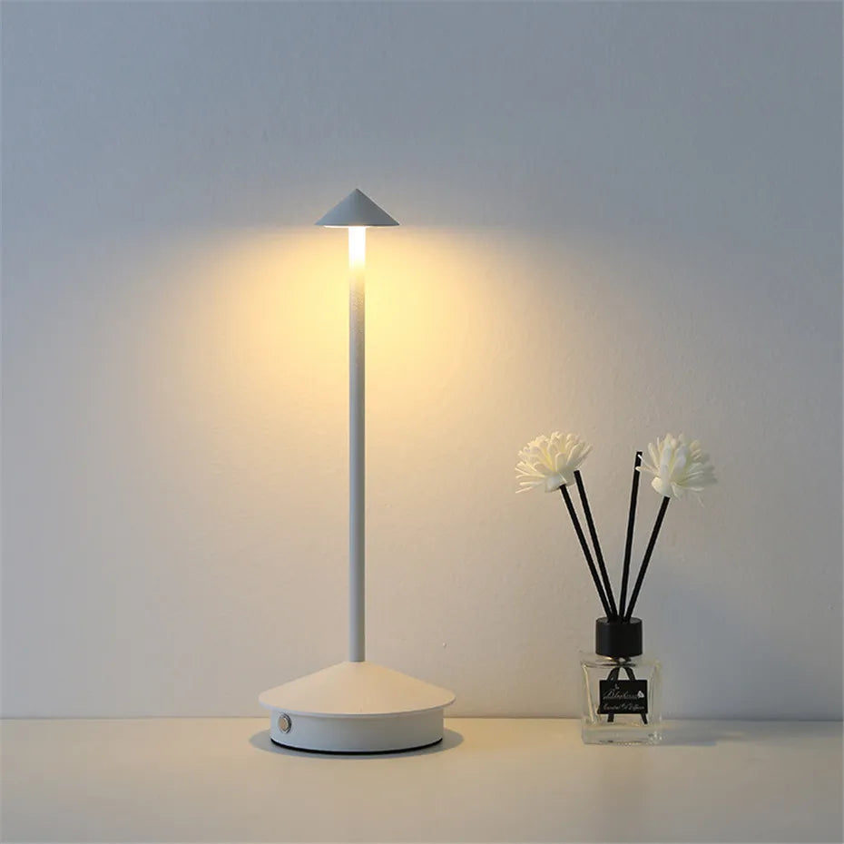 Product Image for Einzigartige kabellose Tischlampe - Pfeil Lampe, Weiß