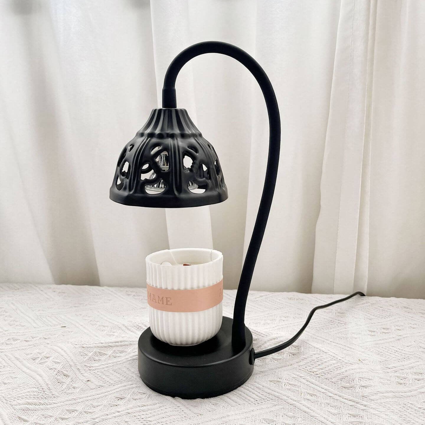 Product Image for Europäischer Stil Hohl Rund Design Metall 1-Licht Schmelz Wachs Tischlampe, Rund / Schwarz / 110V-120V für US/CA