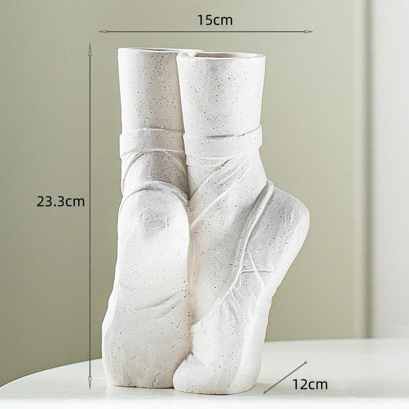 Product Image for Frendorf | Künstlerische Ballerina Keramikvase, WEISS
