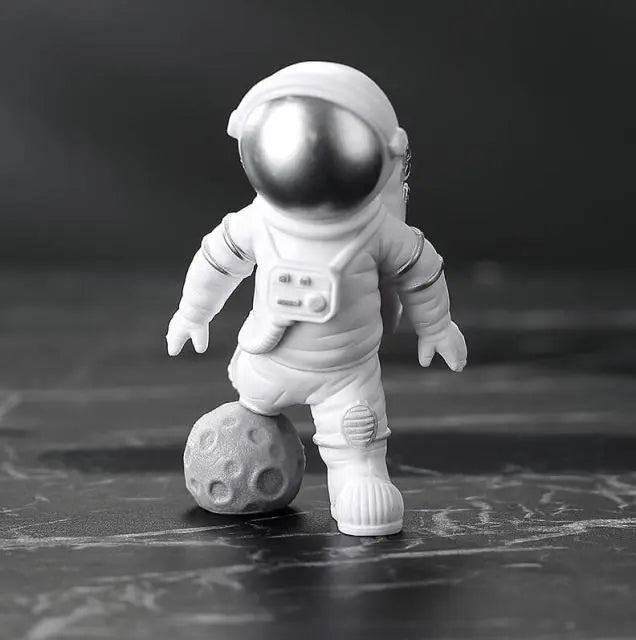Product Image for Harz-Astronaut-Figur Statue Raumfahrer Skulptur Pädagogisches Spielzeug Schreibtisch-Dekoration Astronaut-Modell Für Kinder Geschenk, J