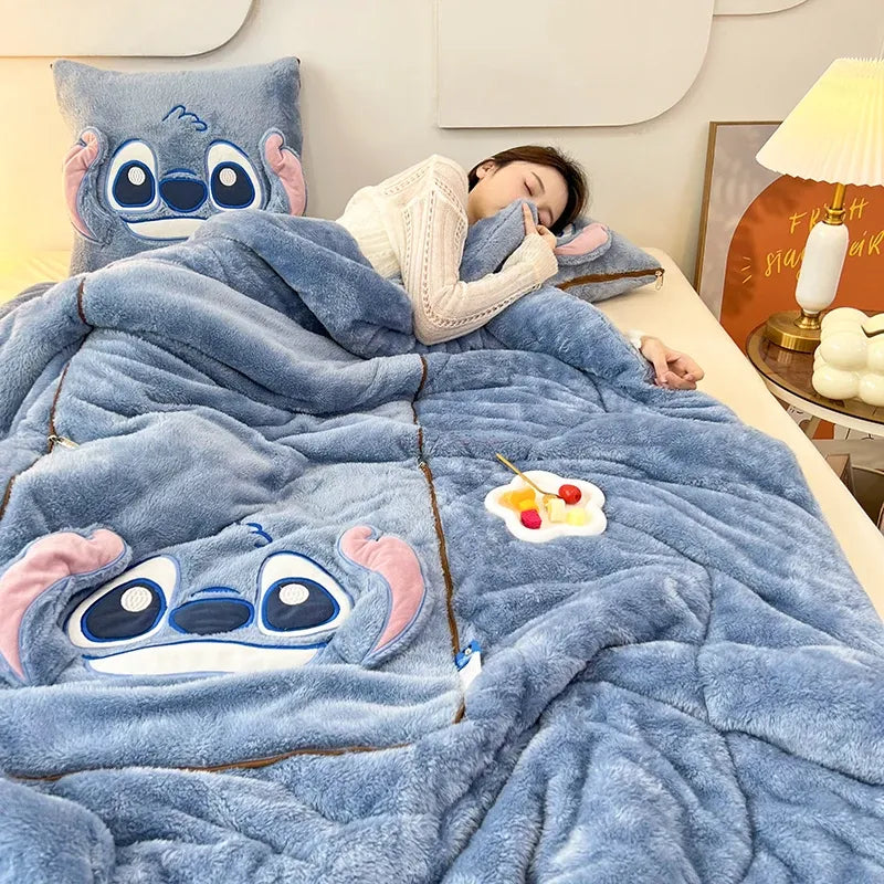 Product Image for Frendorf | Luxus Decke und Kissen-Set für ultimativen Komfort, Stich / Einzelbett (105 cm x 145 cm)