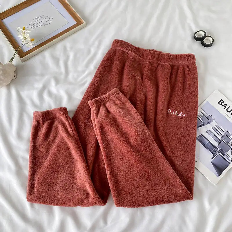 Product Image for Frendorf | Winter-Pyjama-Set aus weichem Samt, rote Hosen / Einheitsgröße