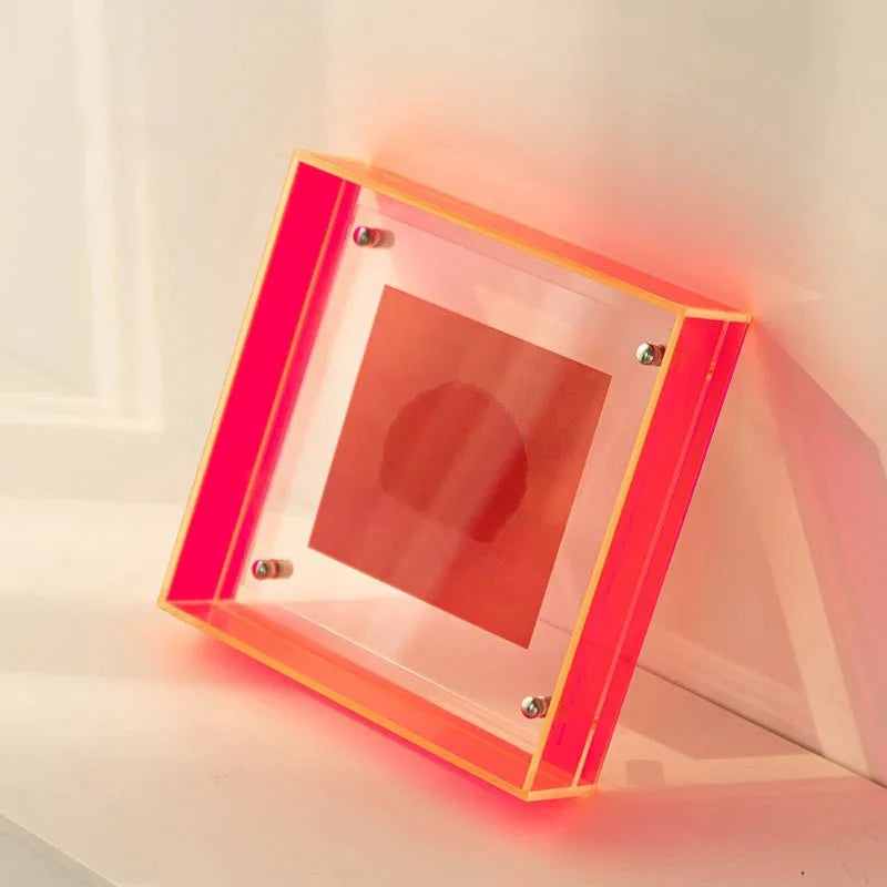 Product Image for Neon Acryl Schwimmender Bilderrahmen, Hellrot / 14cm x 11cm