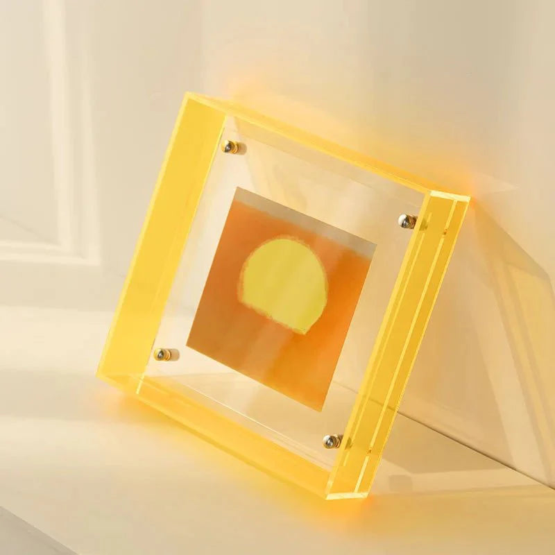 Product Image for Neon Acryl Schwimmender Bilderrahmen, Gelb / 14cm x 11cm