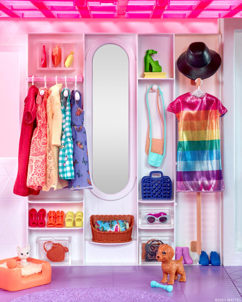 Inside a Barbie-Inspired Home Makeover With a Doll Collection