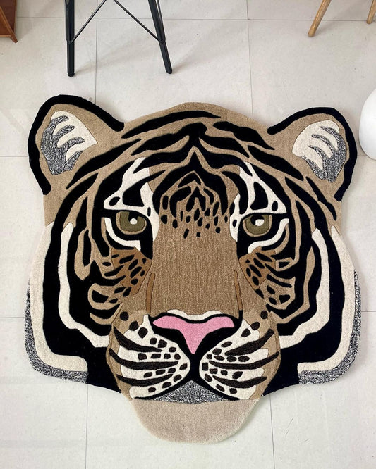 LV Carpet #tufting #handcrafted  LV Tiger Carpet 3万块的地毯