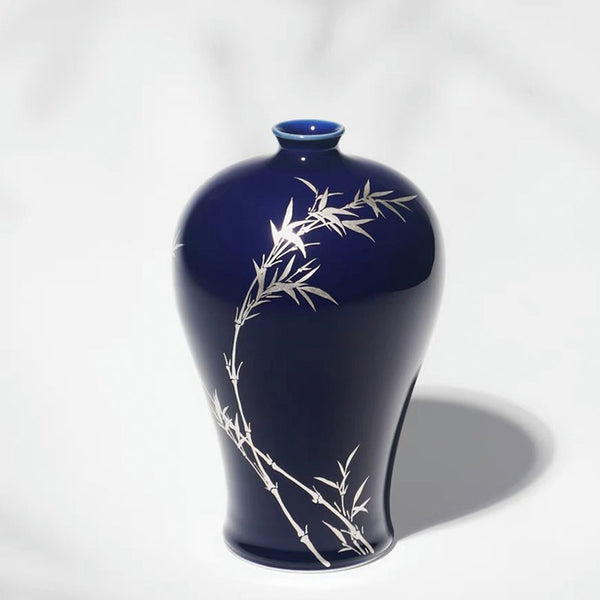 Chinese Zen porcelain vase