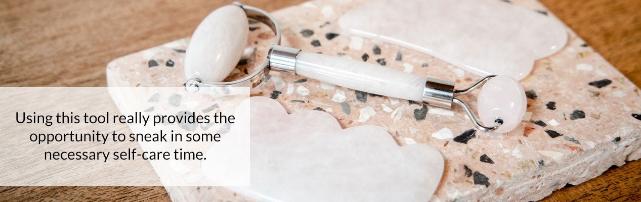 beauty stone roller facial and necklace