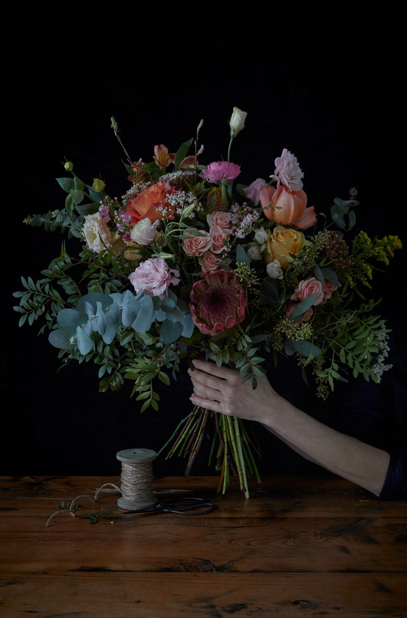 Medium Hand-tied Bouquet – Willem&Jools