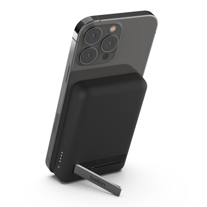 Belkin Boost Up Charge Magnetic Wireless Power Bank and Stand