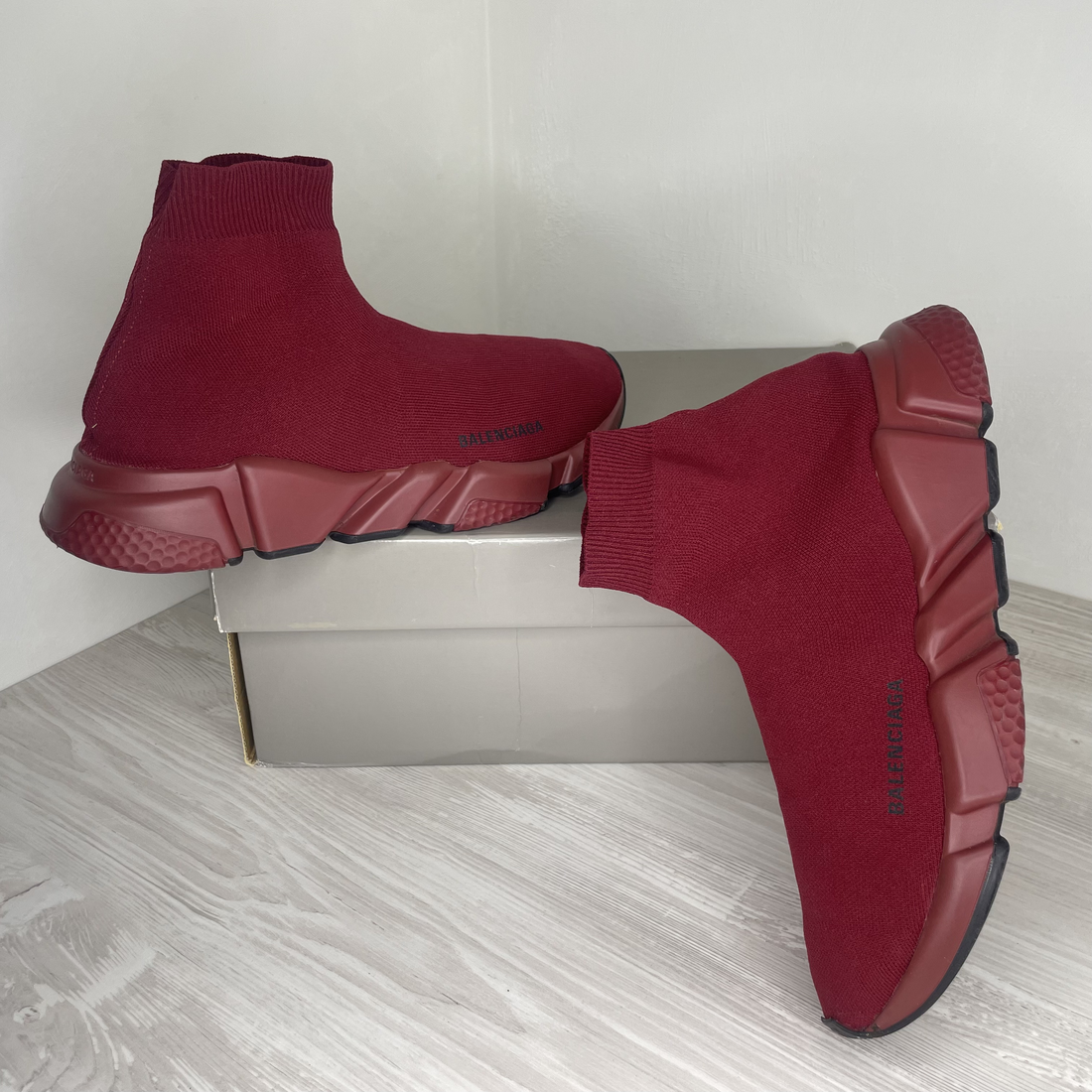 Balenciaga Sneakers, 'Red Flame Burgundy' Speed Trainers Herre Sneak – DelsouX Universe