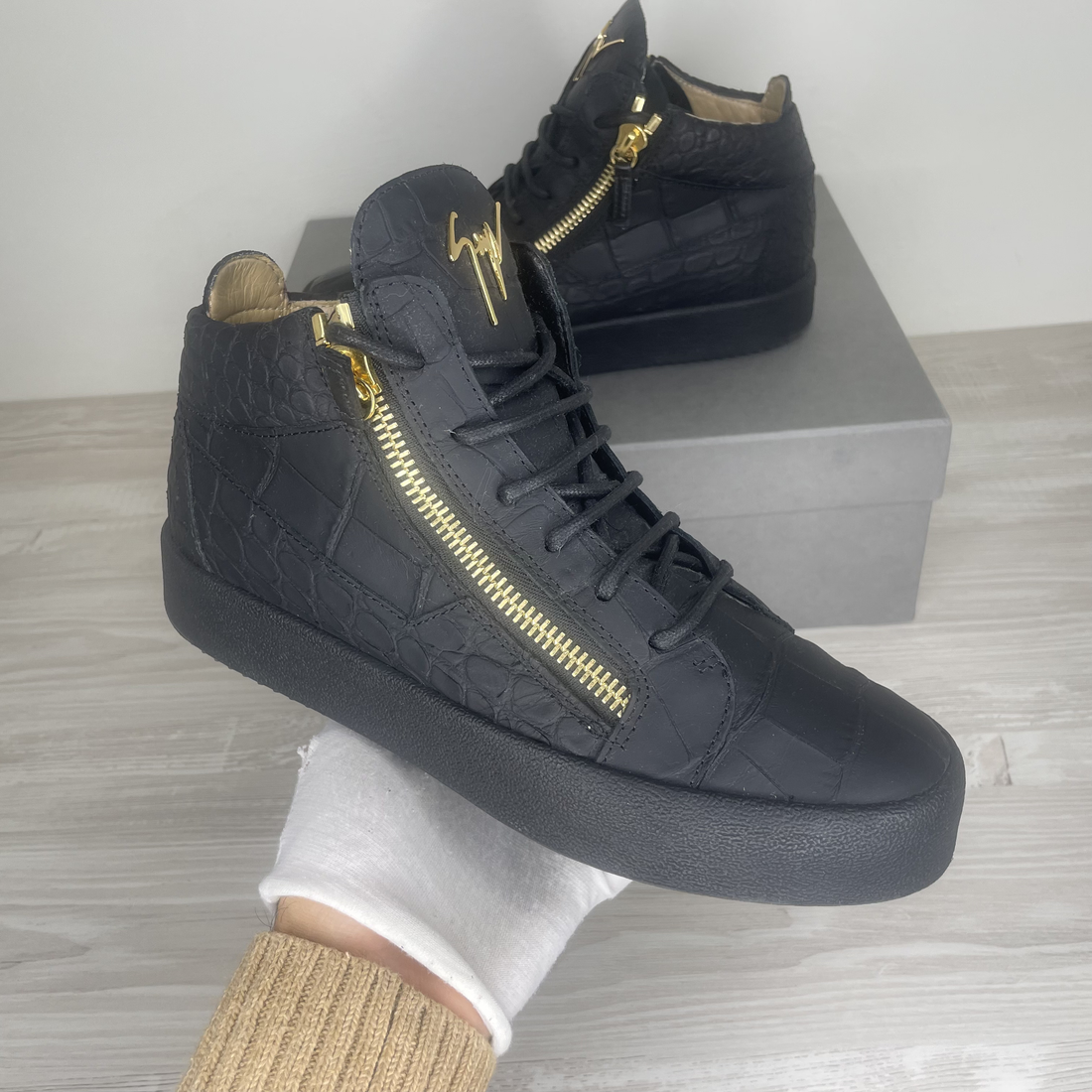 Giuseppe Zanotti Sneakers, London Double Mid 'Black' (41) – DelsouX Universe