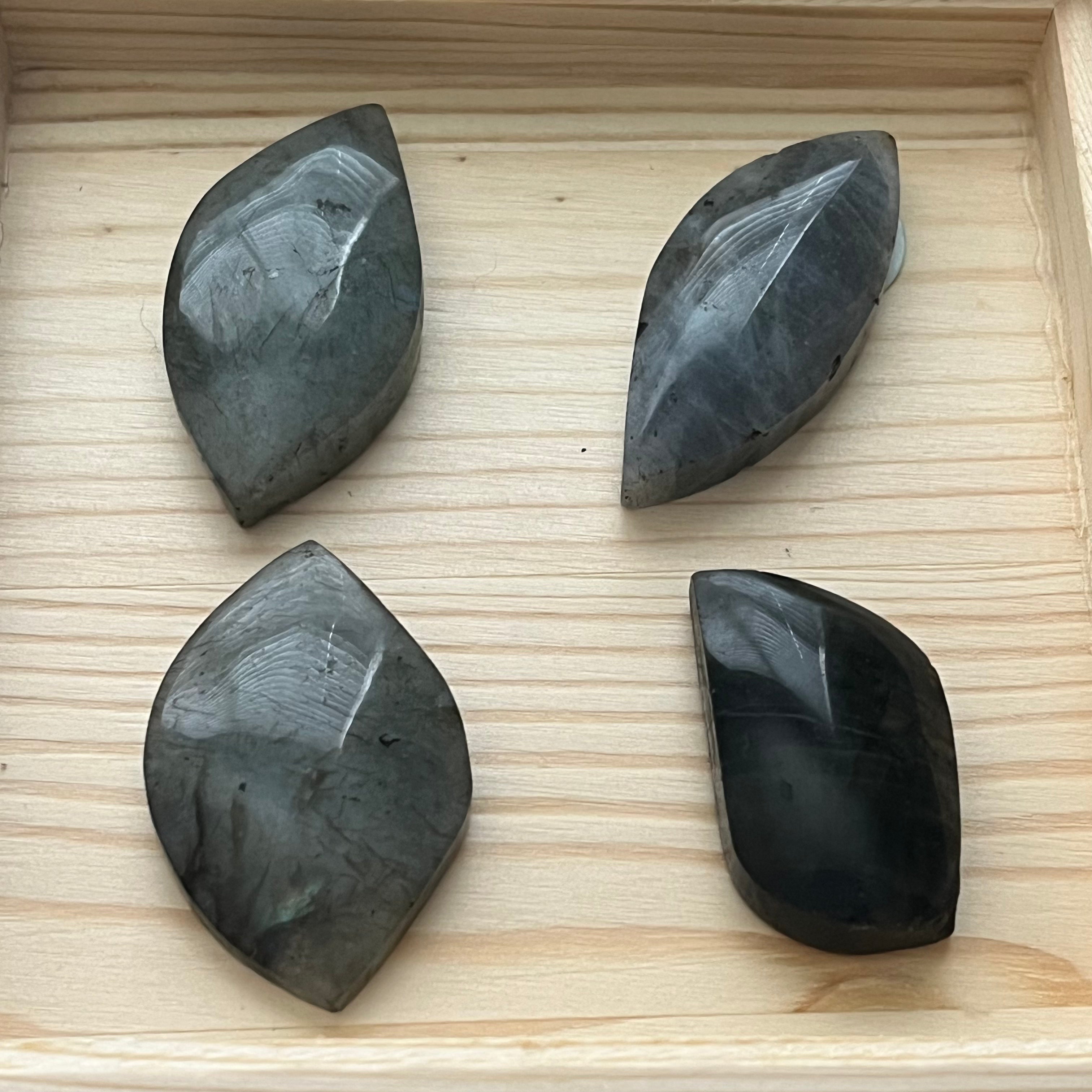 Labradorite leaf