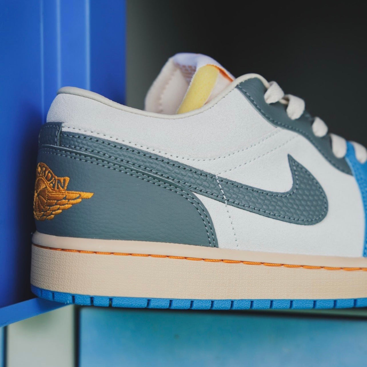 Air Jordan 1 Low 'Tokyo' – Kicks Machine