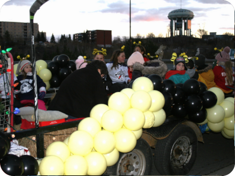 Bizzzy Bea's - 2023 Sudbury Santa Claus Parade