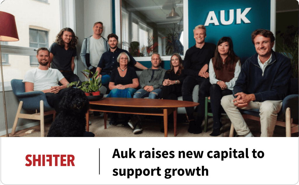 Auk raises new capital press card